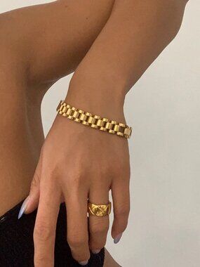 ✨ 24K Gold Over Stainless Steel Bracelet ✨